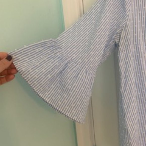 Lilly Pulitzer Bell Sleeve Top - Picture 4 of 4